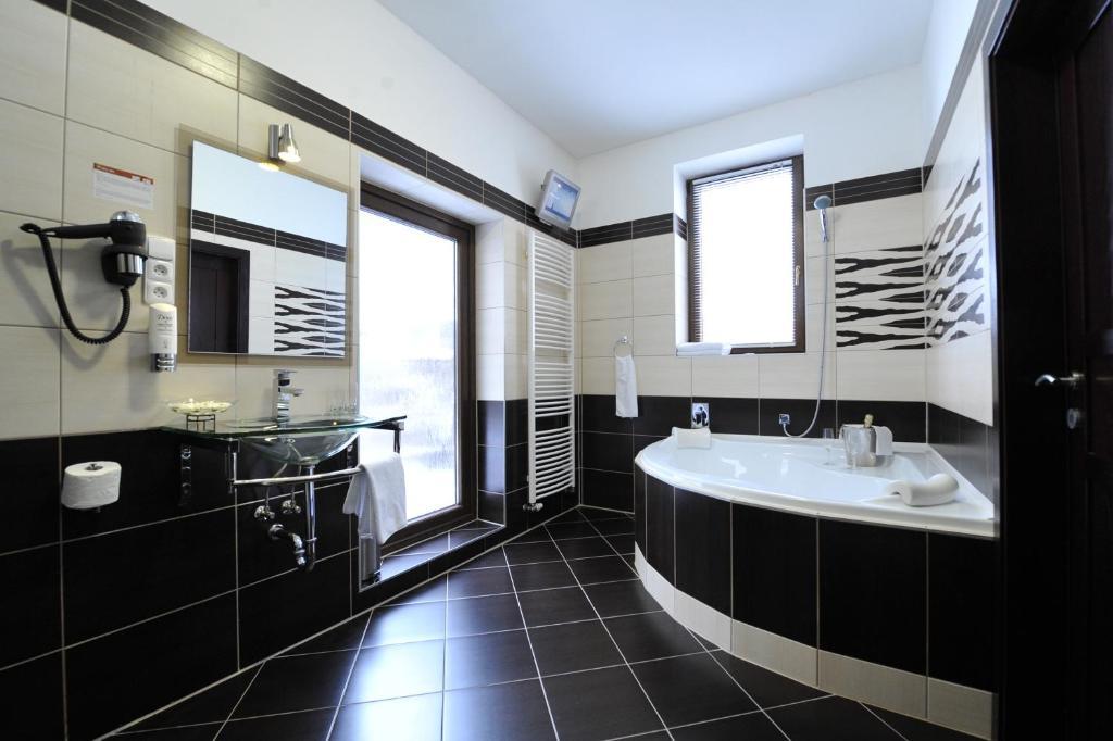 Arte Hotel 4*